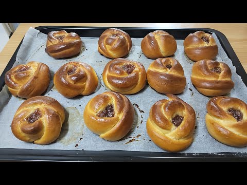 Видео: Булочки " Розочки " с повидлом .