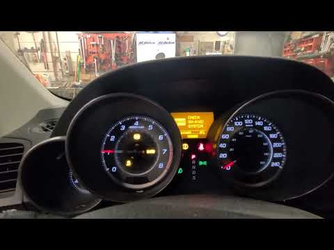 Видео: 2013 Acura MDX ABS, VSA, SH-AWD Горят индикаторы.
