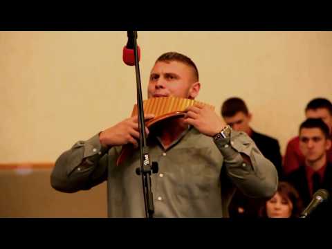 Видео: Музыкальное исполнение  "Синее небо меня так манит"