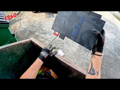 Видео: НЫРЬЁМ В МУСОРНЫХ КОНТЕЙНЕРАХ! - Они выгнали меня!