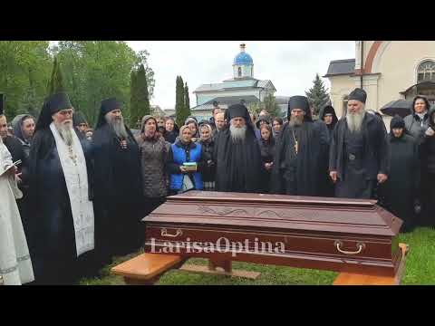 Видео: Прощание с мон.Василиссой в Оптиной пустыни.часть2