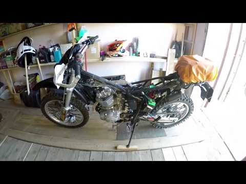 Видео: Регулировка зазора клапанов Baltmotors Enduro/Motard 250 DD