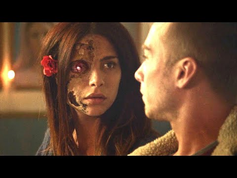 Видео: Горячая Итальянка влюбилась в парня, но у неё есть секретик, иногда она превращается в монстра.