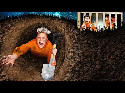 Видео: ПОБЕГ из КАРТОННОЙ ТЮРЬМЫ - ЧЕЛЛЕНДЖ !