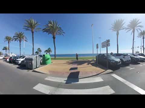 Видео: Прогулянка по берегу моря в Рокуетас де Мар Іспанія