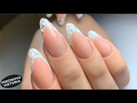 Видео: Хрустальный френч. Коррекция смоделированных ногтей.