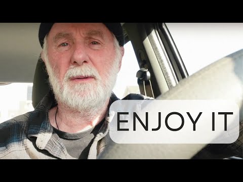 Видео: Мне потребовалось 40 лет, чтобы понять то, что я вам говорю за 10 минут. Мой лучший жизненный совет.