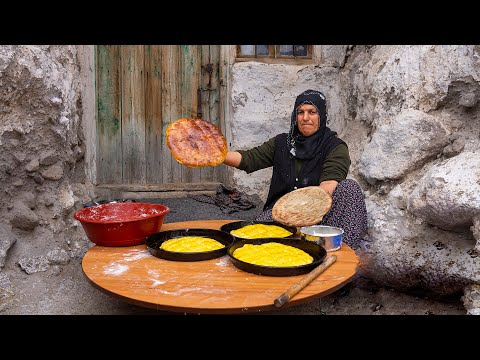 Видео: Я испек настоящий рамаданский хлеб перед каменной пещерой