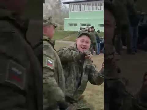 Видео: Башкортстаннан мобилизацияләнгәннәр Вәсилә Фәттахованың «Туган як» җырына бии