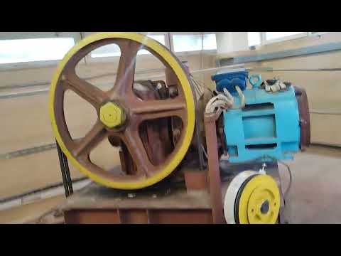 Видео: Релейные лифты живы! #лифты