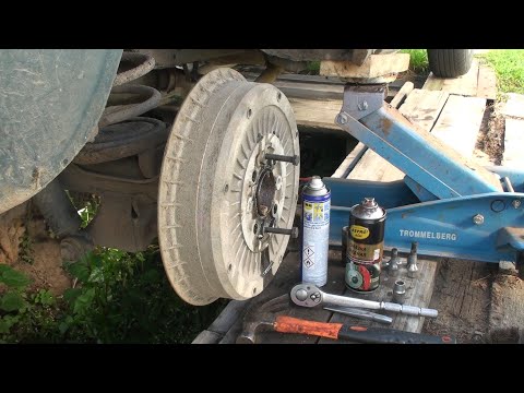 Видео: КАК СНЯТЬ ТОРМОЗНОЙ БАРАБАН ВАЗ 2106 (КЛАССИКА)