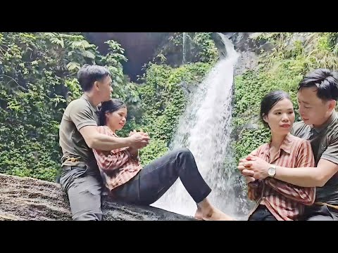 Видео: Доктор Бао и Ман увидели красивый водопад в дремучем лесу и очень обрадовались.