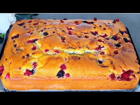 Видео: Самый вкусный торт, который я когда-либо пекла! Простой и вкусный торт! Рецепт за 10 минут.