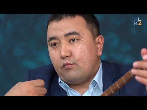 Видео: Ардаби  Мәулетұлы Домбыра үйрену 1 ші сабақ  Домбыраның құрылысы және дұрыс отыру (El.kz)