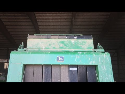 Видео: Замена ремня рулонного пресс-подборщика