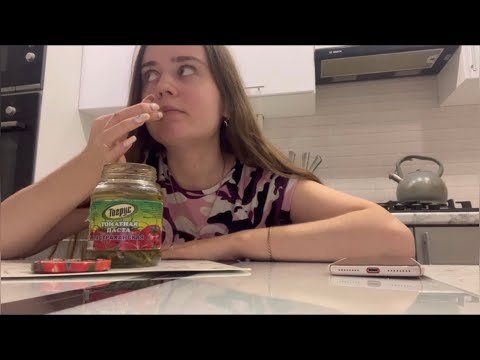 Видео: VLOG:ДОМАШНИЙ ВЛОГ,я так хочу огурцов !!😂 Лиля гуляет в жилетке Гуччи 😍😍