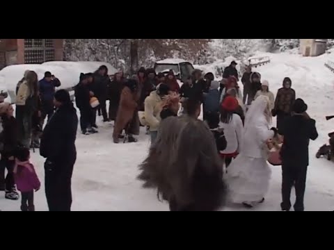 Видео: Сурва 2019 г. в село Долна Рибница - на площадо