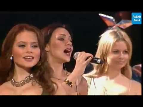 Видео: Блестящие - А я всё летала [Disco Дача 2012]