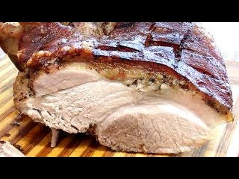 Видео: Окорок запечённый в духовке. Сочное мясо внутри, сверху хрустящая корочка.