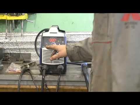 Видео: Работа с AuroraPRO STICKMATE 180 (MMA+TIG PULSE lift)