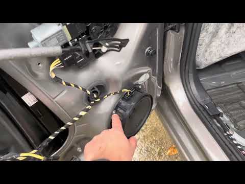 Видео: VW Golf7 Wasser im Auto.Вода в салоне