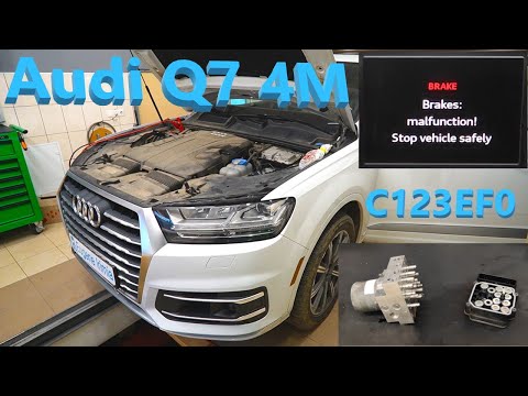 Видео: Audi Q7 4M 2017 - Проблема із ABS (C123EF0), яка не з першого разу вирішилась...