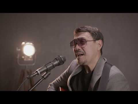 Видео: MOMBAY - Ұлдың аты ұл ғой қашан да | Mood Video