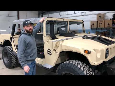 Видео: **УСТАНОВКА** КОМПЛЕКТ ЖЕСТКОГО ВЕРХА ИЗ АЛЮМИНИЯ 1/8 ДЮЙМА ДЛЯ 4-ДВЕРНОГО HMMWV