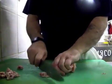 Видео: Нож в работе кухонный нож сталь М390,миф и реальность.