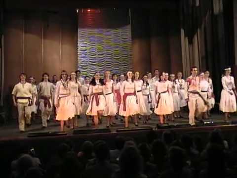 Видео: Вдоль по улице Ванюша