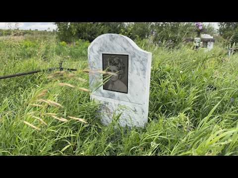 Видео: ТЕЛЕВИЗОР НА ПАМЯТНИКЕ. КЛАДБИЩЕ ПЕТРОПАВЛОВСК!