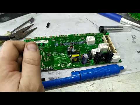 Видео: Стиральная машина Аристон мигают все лампочки.