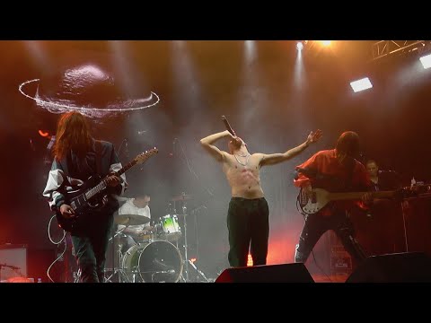 Видео: УСАЛ @ Фабрика.Профсоюзная [Казань, Профсоюзная улица, 16.09.2023]