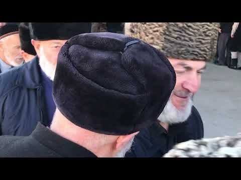 Видео: Гуной тезетахь, Эвтрахь! Дала гечдойла Гунаев Идрисана, Дала декъала войла!