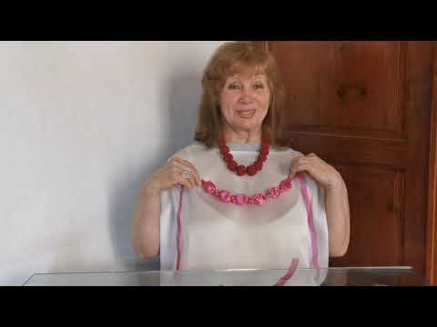 Видео: Оригинальные бусы из ткани с "начинкой "