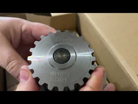 Видео: KP55468XS. Комплект ГРМ и помпа. Водяной насос + комплект зубчатого ремня GATES KP55468XS