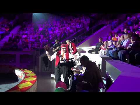 Видео: Клоунский дуэт Вас и Стас