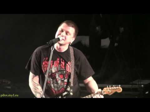 Видео: Пилот - 03 - Пешком по шпалам