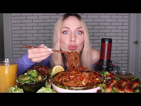 Видео: MUKBANG | Чачжанмён, колбаски, говядина, огурцы | noodles, sausages, beef, cucumbers не ASMR