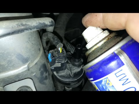 Видео: Лада Веста. Не делай так! Смазать клапан продувки адсорбера? Ликбез- антимракобес