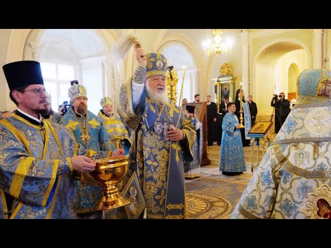 Видео: Чин обновления храма и Патриаршая Божественная литургия. Успенский собор Новодевичего монастыря .