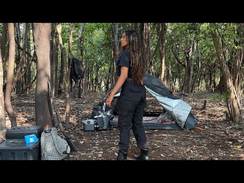 Видео: КЕМПИНГ В АМАЗОНСКОМ ИГАПО: рыбалка, природа и выживание среди опасностей