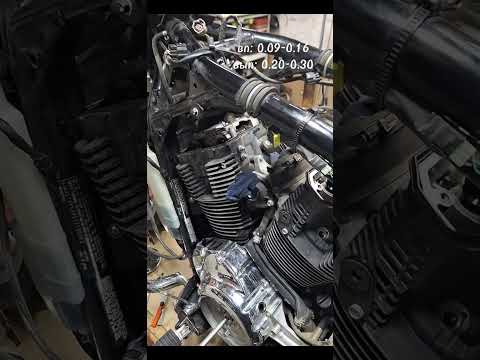 Видео: Мотоцикл Suzuki Boulevard M109R. Регулировка тепловых зазоров клапанов.