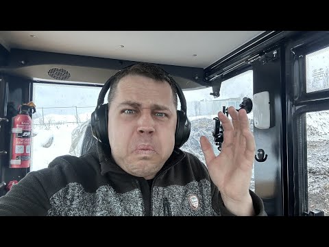 Видео: JCB3cx УТОНУЛ В БОЛОТЕ! Разорвал резину...
