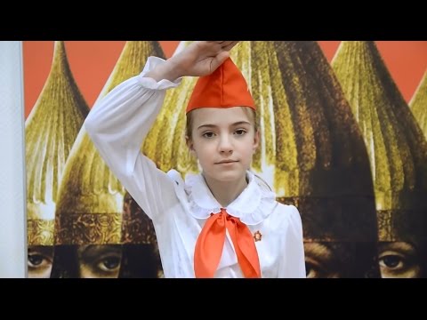Видео: Песня памяти Сталина (Нам Сталин отец, нам Родина мать)