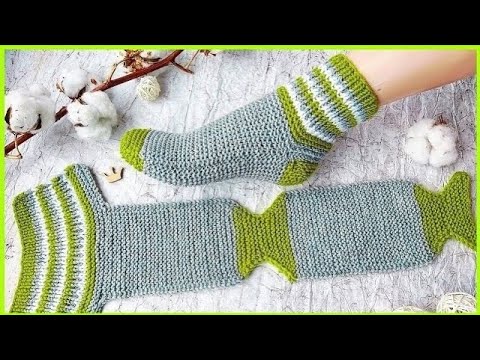 Видео: Носки на двух спицах . Мастер класс для новичков.