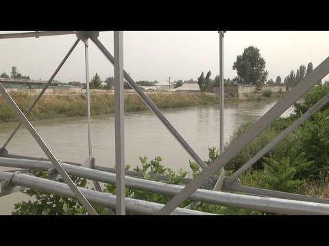 Видео: Зан баъд аз "се талоқ" худ ва се кӯдакашро ба дарё андохт