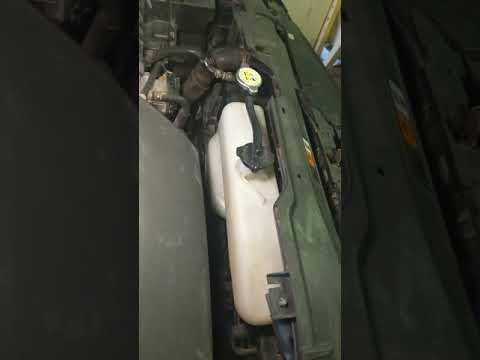 Видео: Замена радиатора Mazda 6 GH на радиатор SAT + замена теплообменника двигателя.