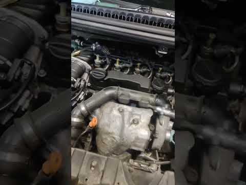 Видео: Замена воздушного фильтра Пежо 3008