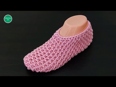 Видео: Простые тапочки спицами — пошаговое руководство